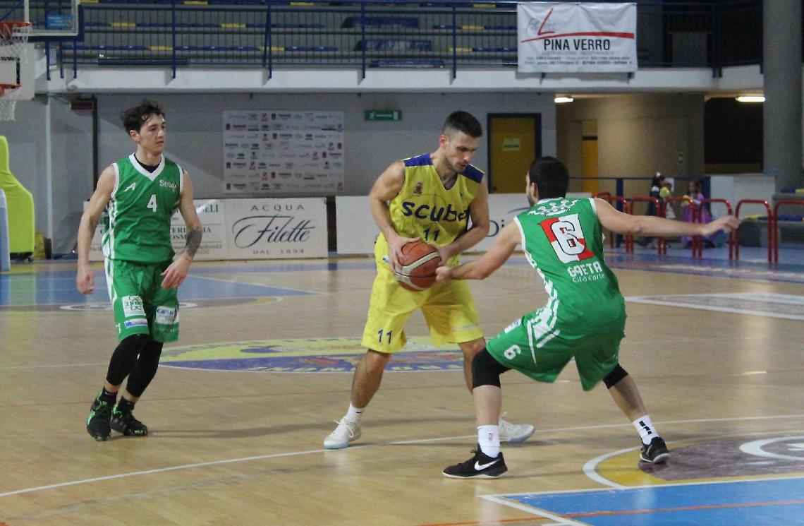 In C Silver straripante Ferentino. Scuba batte Serapo