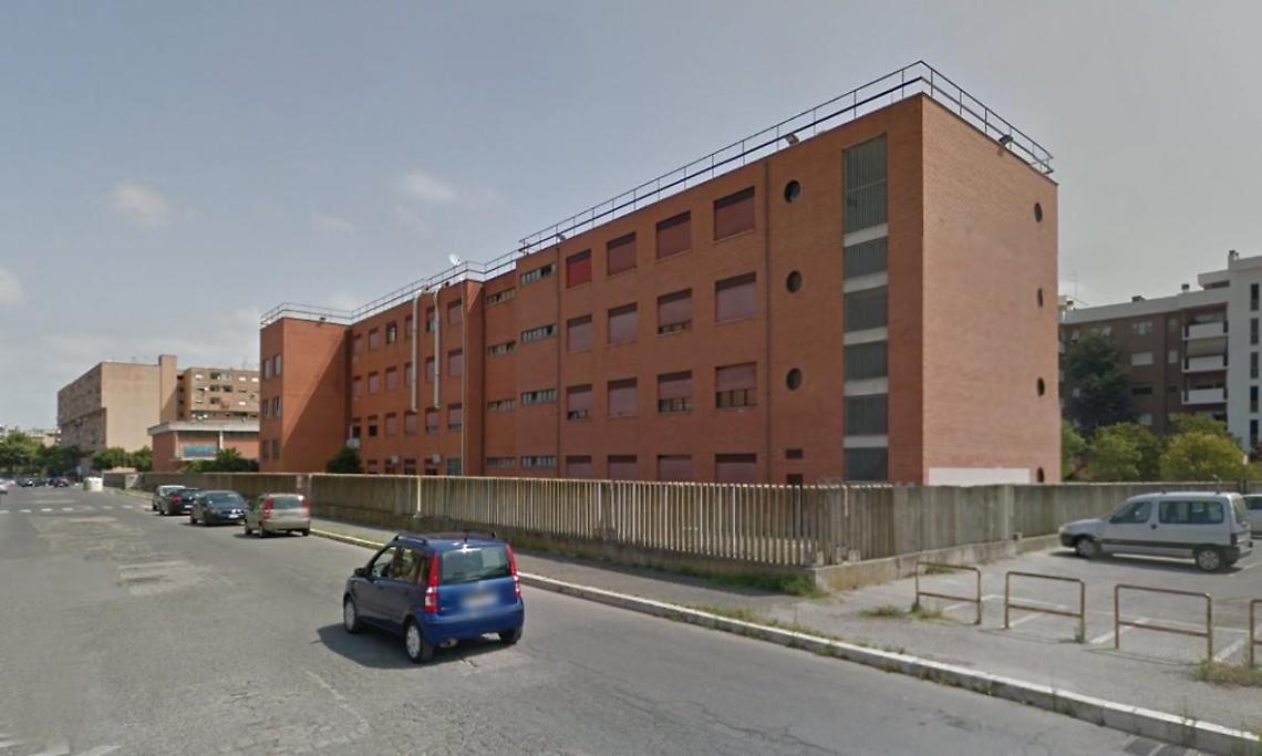 Coronavirus, caso positivo a Pomezia: chiuso il liceo Pascal. Scatta l'allarme