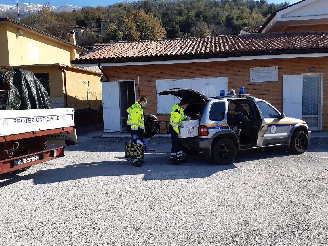 Coronavirus: i volontari della Protezione civile in campo per le famiglie in difficoltà