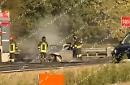 Auto in fiamme in autostrada. Sul posto i vigili del fuoco