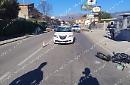 Scontro fra una bici e un'auto. Ciclista in ospedale