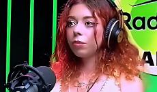 Star di OnlyFans denunciata: inseguiva il suo ragazzo con un coltello