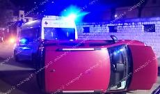Auto si ribalta in via Marconi. Un ferito 