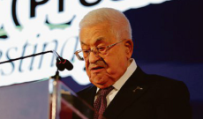 Abu Mazen sul palco