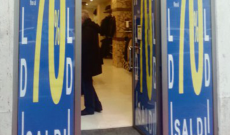 Crisi, vendite a picco. Ecco le strategie per aiutare il commercio