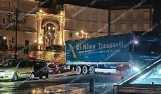 Ancora un tir nel centro storico di Atina
