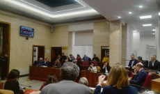 L'insostenibile leggerezza di una maggioranza surreale