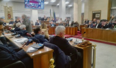 Rimpasto, spazi strettissimi