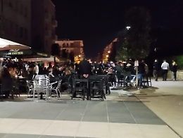 Botte in strada per un panino
