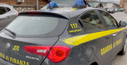 Noleggio di auto di lusso. Quattro persone nei guai per truffa e riciclaggio 