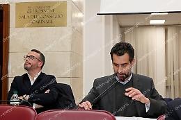 Operazione verifica. Grandi manovre lontano dai riflettori