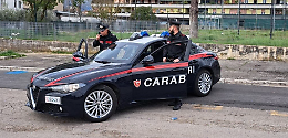 Inseguimento nella notte: bloccato senza patente e senza assicurazione 