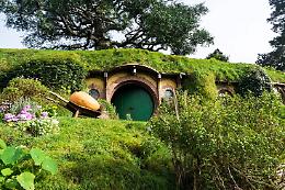Villaggio degli Hobbit. Tra fantasia e turismo