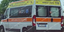 Incidente in un'officina, operaio schiacciato da un sollevatore