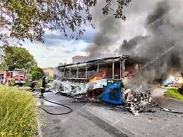 Autobus Cotral in fiamme: paura tra i passeggeri 