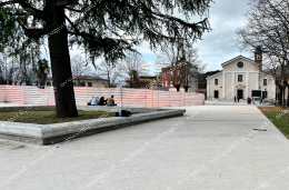 Piazza allo Scalo, ritardi e polemiche