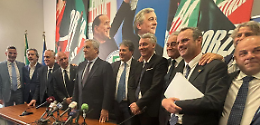 Cangemi torna in Forza Italia. Tajani e Fazzone chiedono il rimpasto