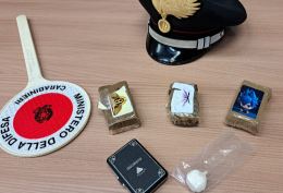 Spaccio di droga: due giovani nei guai