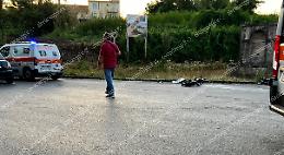 Uomo in bicicletta travolto da un’auto