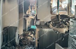 Incendio doloso nel locale Smile, danni al laboratorio della gelateria