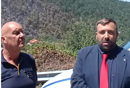 Paese devastato dal rogo. Convocato un vertice