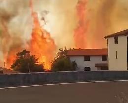 Incendio, controlli su acqua e massi