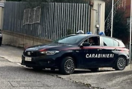Continui maltrattamenti e minacce alla moglie. Disposto il divieto di avvicinamento