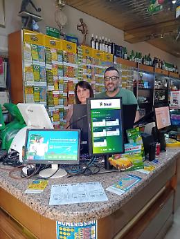 Gratta e vince centomila euro al “Mundial Bar ’82”
