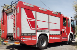 Incendio su monte Barano.  Sul posto i vigili del fuoco e due elicotteri
