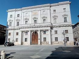«La crisi politica? Una vera pantomima»