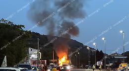 Camion in fiamme sulla superstrada Cassino-Formia 