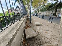 La storica "passeggiata" di Anagni vittima dei vandali