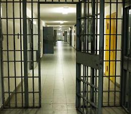 Carcere di Frosinone, è morto il detenuto che aveva tentato il suicidio 