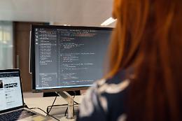 AI Magister per la disseminazione della tecnologia nelle imprese italiane. Aperto lo sportello per richiedere i servizi a costi agevolati