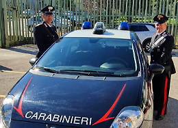Ruba sigarette, arrestato