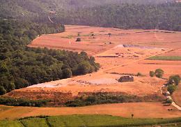 Ex discarica, rubano la recinzione