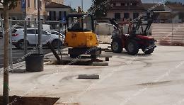 Piazza dello Scalo, arrivano gli alberi e le polemiche