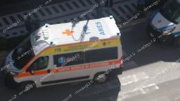 Paura in via Aldo Moro: investito un uomo 