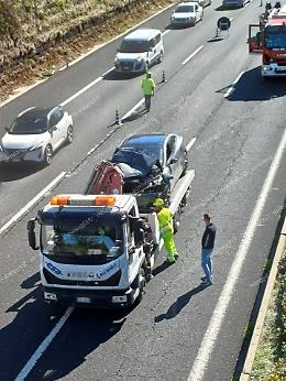 Incidente in autostrada: diversi i feriti 