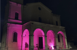 Il santuario della Madonna della Speranza illuminato di rosa per promuovere la prevenzione
