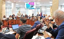 Maggioranza: nuovo esame per i gruppi