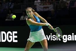 Billie Jean King Cup, Bronzetti batte Hruncakova