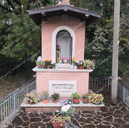 Furto nella notte, rubata la statua della Madonna di Loreto