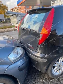 Incidente sulla Monti Lepini. Tre veicoli coinvolti