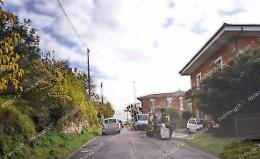 Esplosione durante gli scavi: tranciata una tubatura del gas