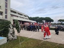 I vigili del fuoco omaggiano Santa Barbara