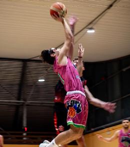 Il  Veroli si aggiudica il derby con il Nuovo Basket Alatri