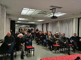 Pochi spazi per una trattativa. Pd, voglia di conta al congresso 