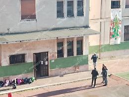 Ladri al liceo Simoncelli, rubati più di cento tablet