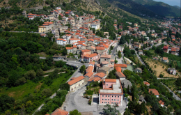 Botulino in un vasetto di olive in salamoia. Intossicato e ricoverato in ospedale